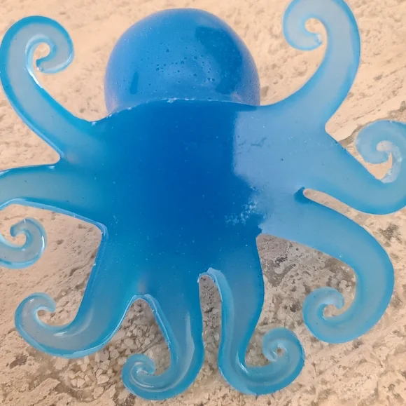 Blue Resin Octopus Figurine - Picture 4 of 7
